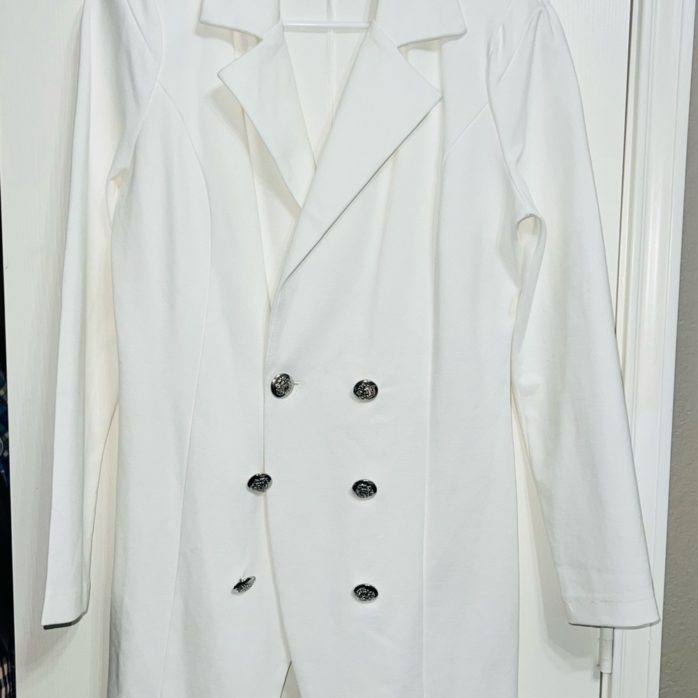Elegant White Double-Breasted Coat